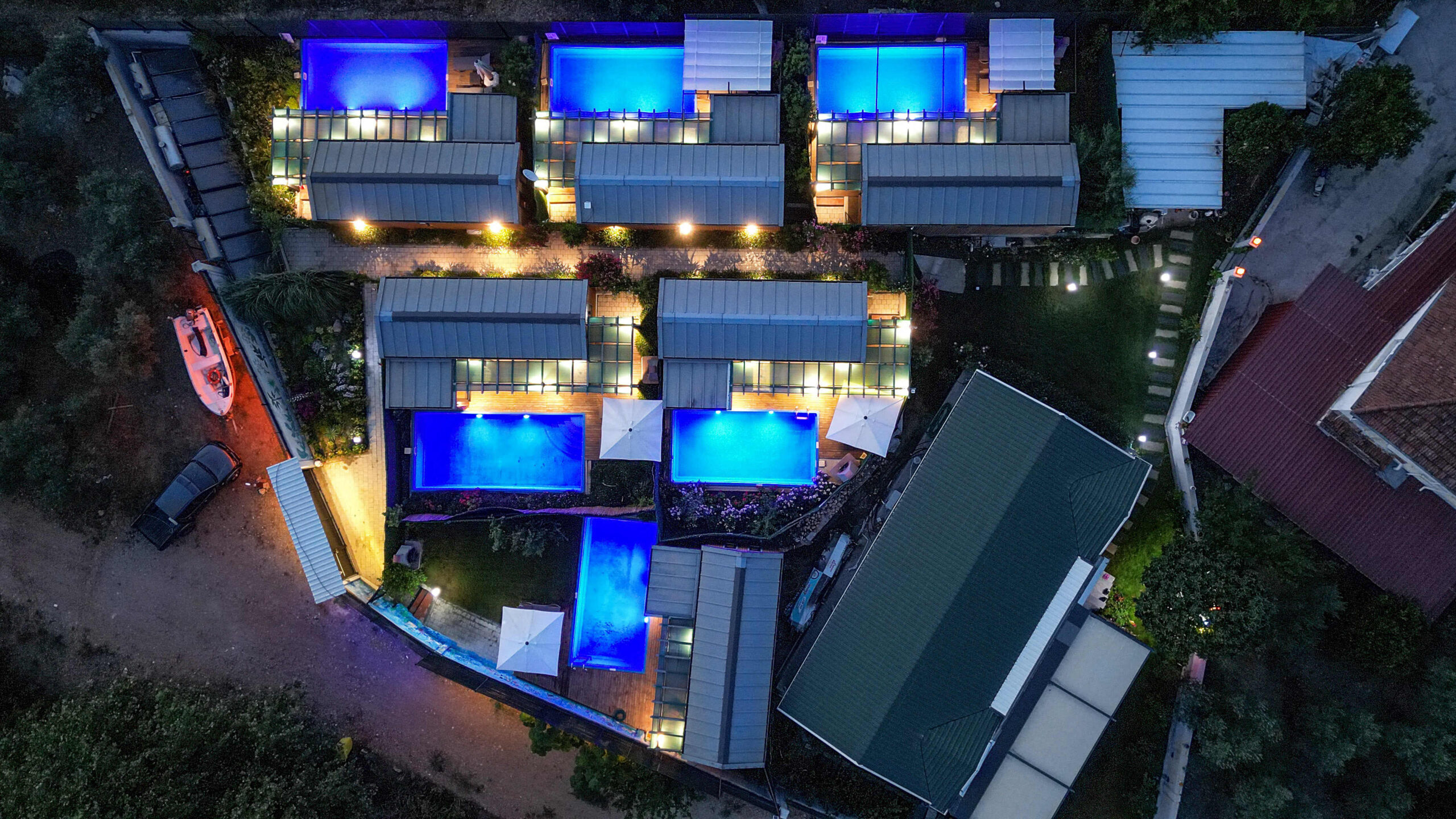 Fethiye’de havuzlu bungalow tatili